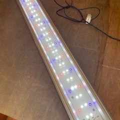 60センチ水槽用LEDライト
