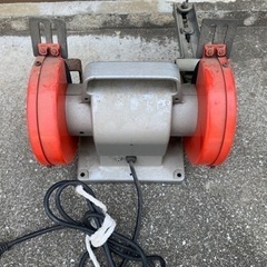 makita、両頭電気グラインダーの画像
