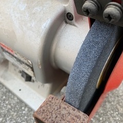 makita、両頭電気グラインダーの画像