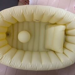 【アカチャンホンポ】くうきdeふんわり ベビーバス