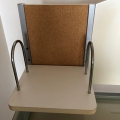 パソコンデスクの画像