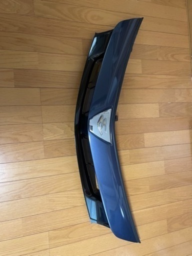 エスティマ　フロントパーツ