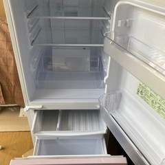 【取引終了】0円‼️冷蔵庫 137L 2013年製の画像