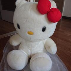 【ほぼ新品】ハローキティぬいぐるみの画像