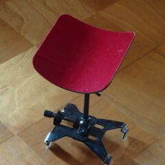 ギターレスト　クラシックギターを弾く時などに