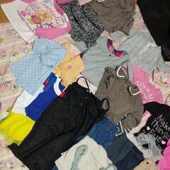洋服まとめ売りの画像