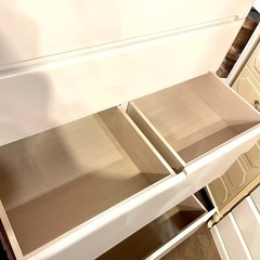 【売約済み】【展示品・未使用】　オウカ2  90cm  衣類収納　タンス　チェスト　ハイチェスト　ホワイト　白　白家具　収納　引き出し　検　エナメル　エレア　elea クエス　カレナ　マルミツ　丸光　チェスト　箪笥　引き出し　衣類収納　　ホワイト　白家具　アクリル　エナメル　ハイチェスト　ニトリ　NITORI　大容量　収納力　タンス　7杯