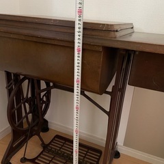 ⭐︎値下げ⭐︎ アンティークミシン台　RICCAR　【福岡県内の地域限定で無料配送可能‼︎】の画像