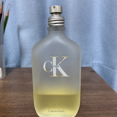 CK one オードトワレ　香水　中古