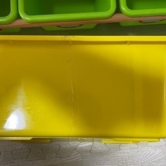 おもちゃ収納ボックスの画像