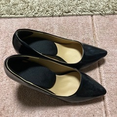 パンプス　黒の画像