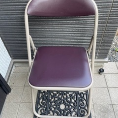 折り畳みパイプ椅子