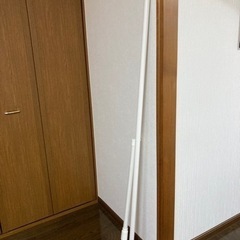 突っ張り棒2本