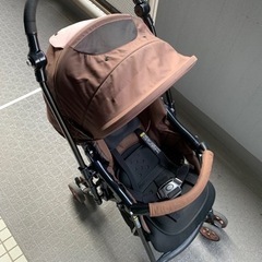 Combiベビーカー(メチャカルファースト コンパクト エッグシ...