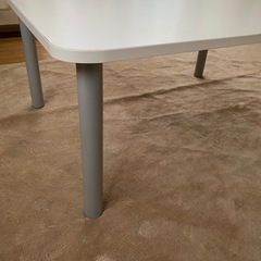 テーブル ホワイトの画像