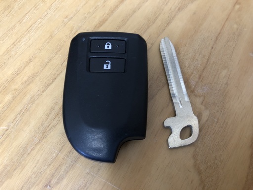 合鍵出張トヨタ211系ハイエース/レジアスエース2ボタン スマートキー追加登録