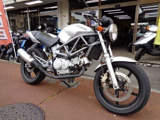 NO.4278　ＶＴＲ２５０　水冷４サイクルＶツイン２５０ｃｃ　シルバー　☆彡