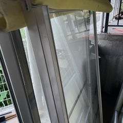 取引8月まででお願いします！窓　網戸　セットの画像