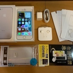 iPhone 7  128GB SIMフリー　72% 新品ケース...