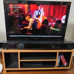 三菱製32型テレビ　+　テレビ台
