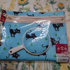 手鏡付ポーチ小物入れです。の画像