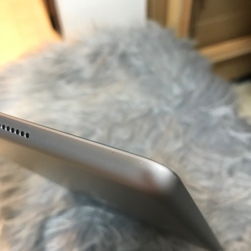 2,000円値下げ！美品★128GB_iPad第六世代(9.7インチ)_wifiモデル