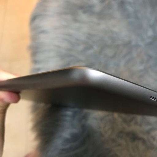 2,000円値下げ！美品★128GB_iPad第六世代(9.7インチ)_wifiモデル
