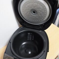 TIGER タイガー IH炊飯ジャー ダークブラウン 2020年製 JKT-P100 5.5合炊きの画像