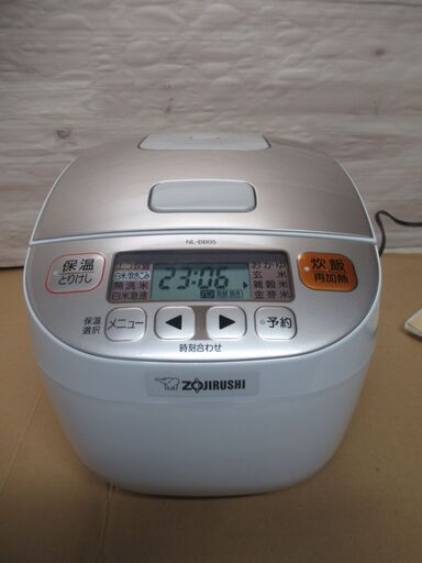 美品　正常作動品　象印 炊飯機 マイコン式 3合 シャンパンホワイト NL-BB05-WM　2017年製