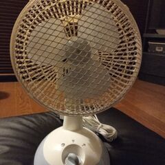 卓上扇風機の画像