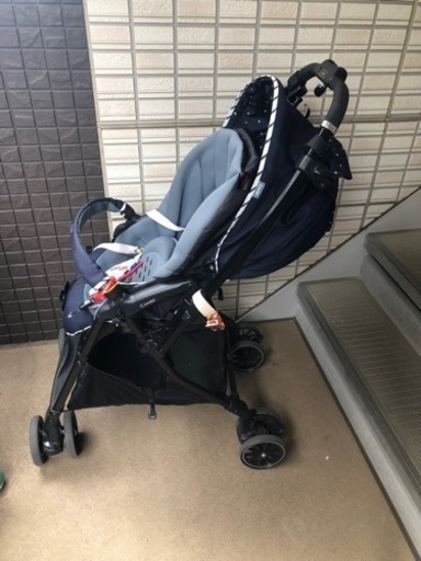 コンビ　ベビーカー