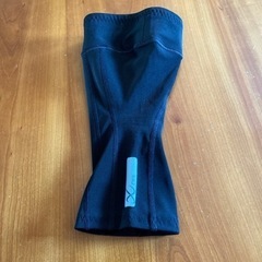 【値下げしました‼️】【定価 3,850円】美品 ワコール CW-X ひざ用サポーター（レディース、Sサイズ）の画像