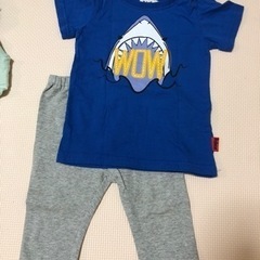 【値下げしました】サメさんTシャツとレギンス　90サイズ