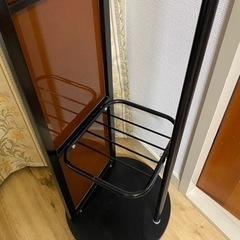 回転式スタンドミラーの画像