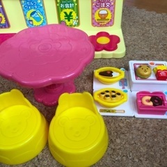 【値下げ】メルちゃんとネネちゃんわくわくフードコートの画像