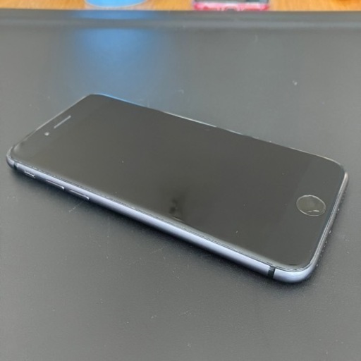 iPhone8 64GB スペースグレイ