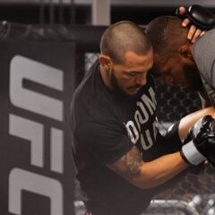 用賀にあるフィットネスジムヨガスタジオ【UFC Gym YOGA】の画像