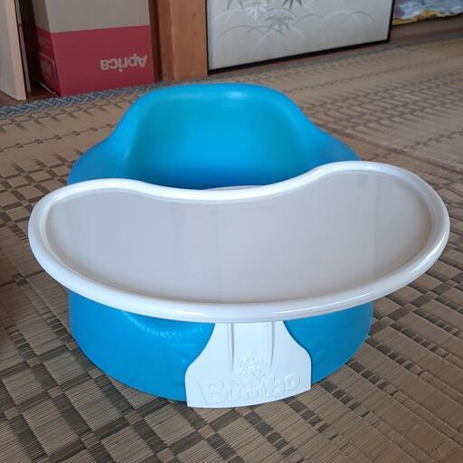 Bumbo バンボベビーソファー　子供用いす