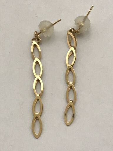 K18 デザインピアス