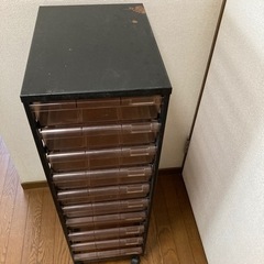 10段収納ラック・車輪付きの画像