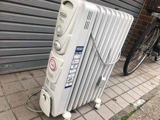 《値下げしました》デロンギ　オイルヒーター