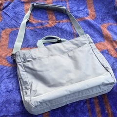UNIQLO マチ伸縮　ハンドバック　ショルダーバック　グレー