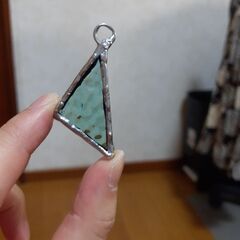 オーロラがキレイ　メーカー・ココモ　ステンドグラス・チャームの画像