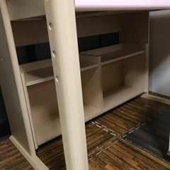 【受付再開】学習机 コイズミ 女の子向けの画像