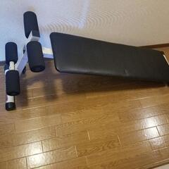 ①早い者勝ち！シットアップベンチ