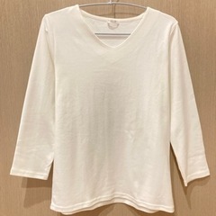 新品！未使用　レディースカットソー