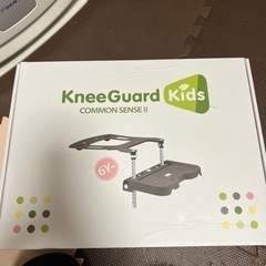 チャイルドシート用フットレスト
