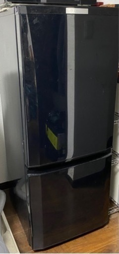 三菱冷蔵庫 サファイアブラック 146L 右開き MR-P15T-B
