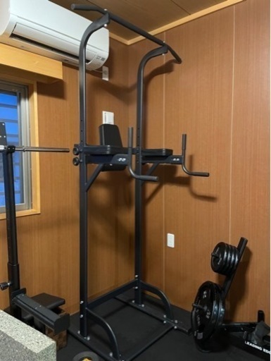 懸垂器具　懸垂マシン　チンニングスタンド　健康器具