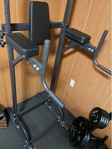 懸垂器具　懸垂マシン　チンニングスタンド　健康器具